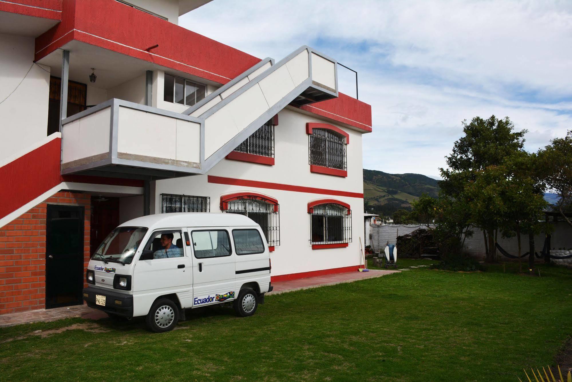 Casa Yaruqui タバベラ エクステリア 写真